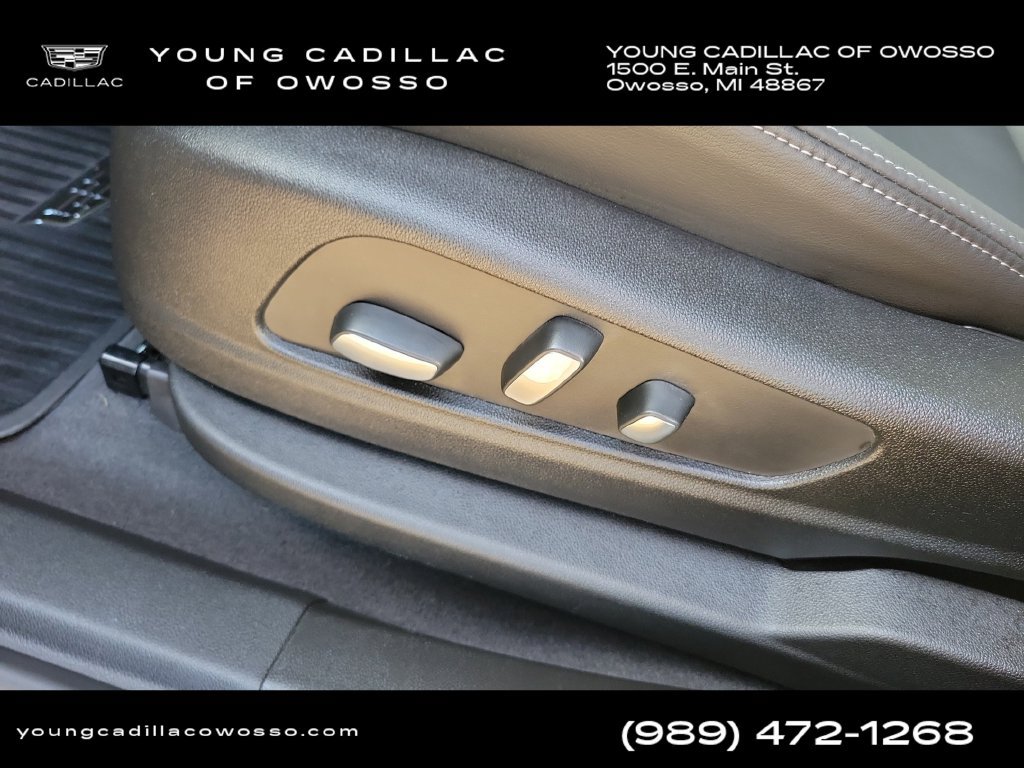 Used 2025 Cadillac XT6 Premium Luxury w/ LPO, Floor Liner Package AWD/4WD image 9
