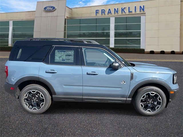 New 2025 Ford Bronco Sport Outer Banks image 8