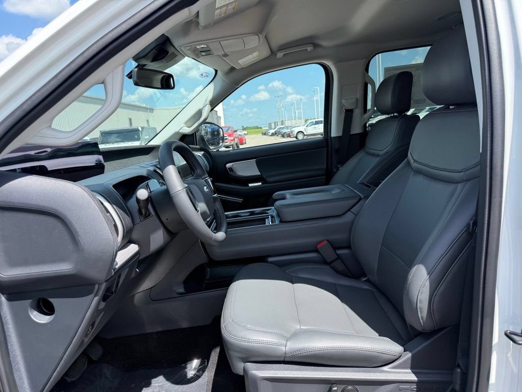New 2027 Ford Expedition Active RWD image 5