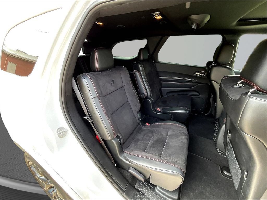 Used 2023 Dodge Durango R/T w/ Tow 'N Go Package AWD/4WD image 29