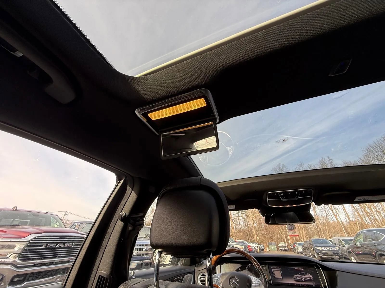 Used 2015 Mercedes-Benz S 550 4MATIC Sedan image 29