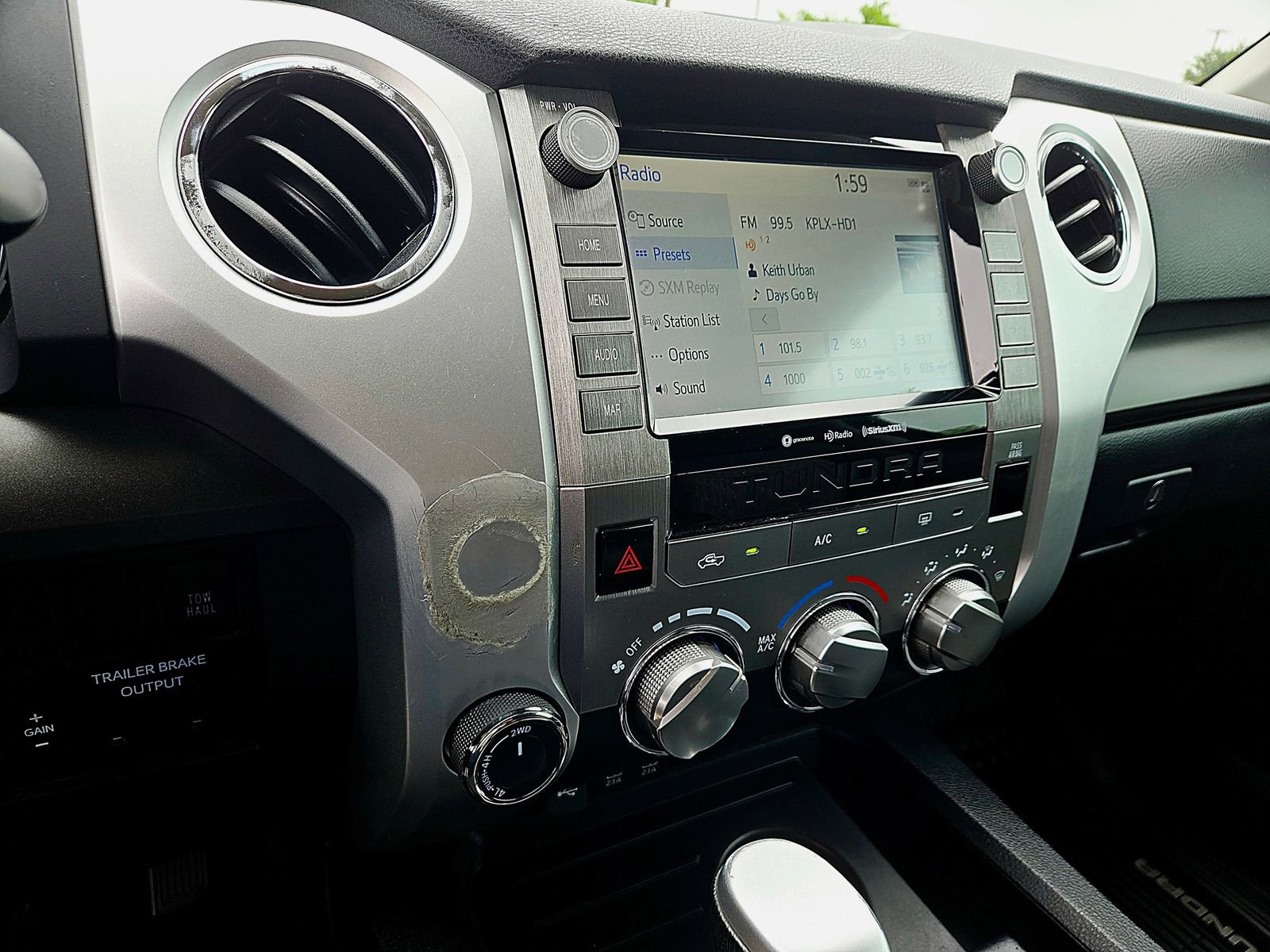 Used 2020 Toyota Tundra SR5 w/ SR5 Upgrade Package AWD/4WD image 14