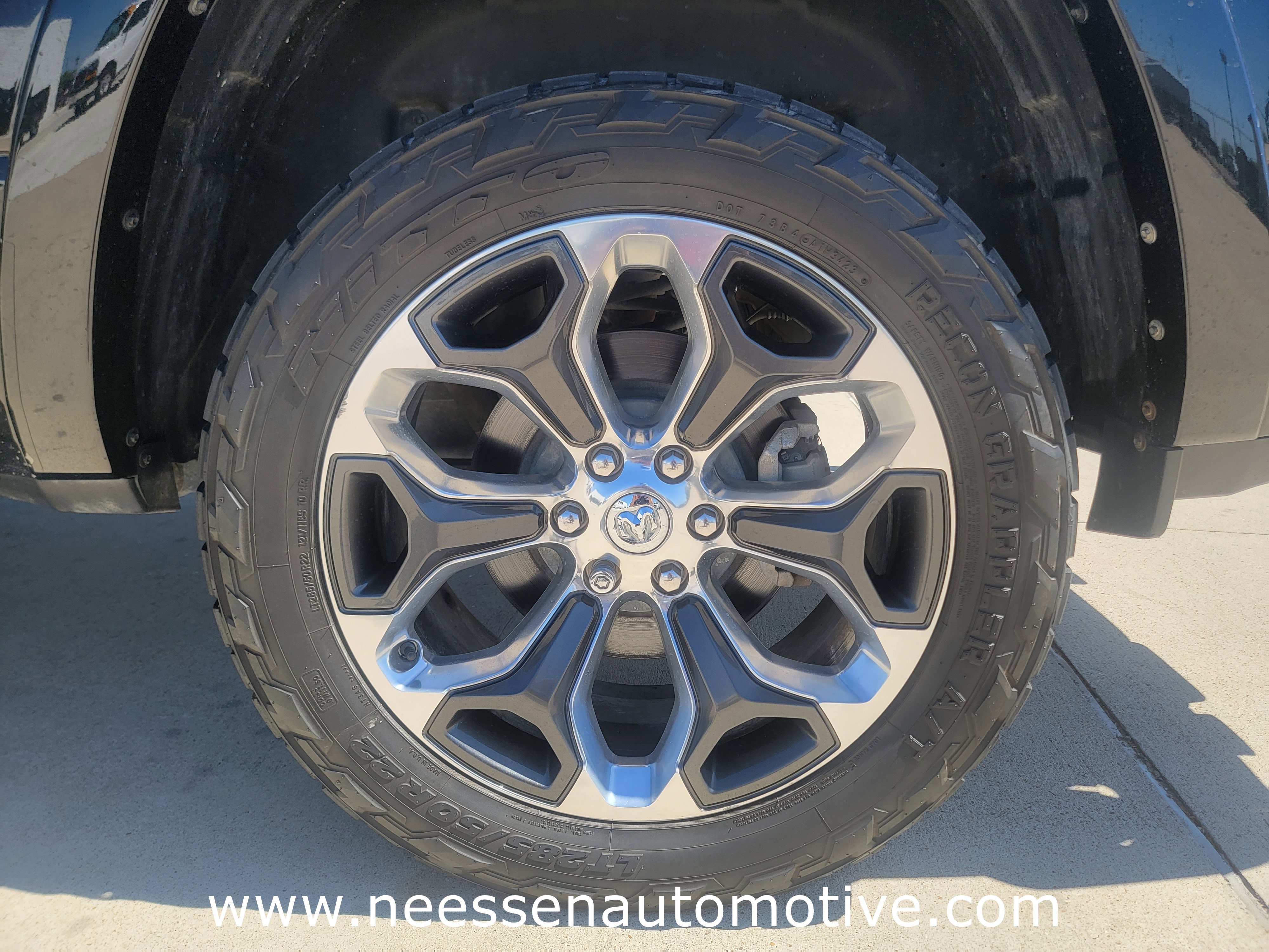 Used 2022 RAM 1500 Limited image 32