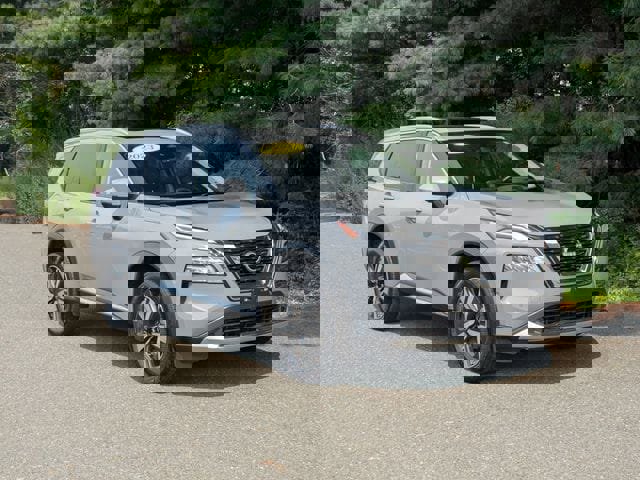 Used 2023 Nissan Rogue Platinum w/ Platinum Premium Package AWD/4WD image 4