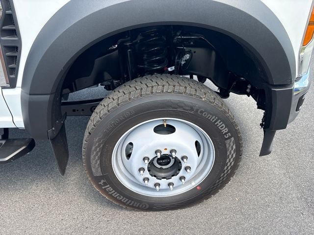 New 2026 Ford F550 4x4 Regular Cab Super Duty image 9