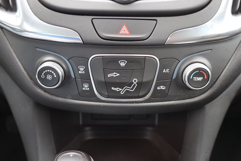 Used 2019 Chevrolet Equinox LT image 12