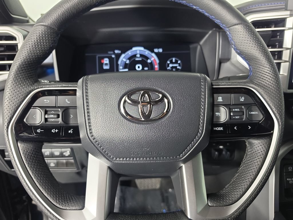 Used 2023 Toyota Tundra Platinum AWD/4WD image 14