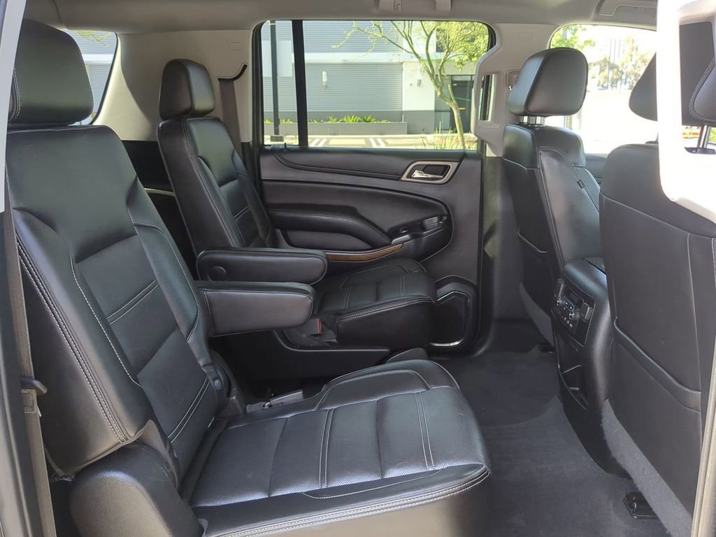Used 2020 GMC Yukon XL Denali AWD/4WD image 30