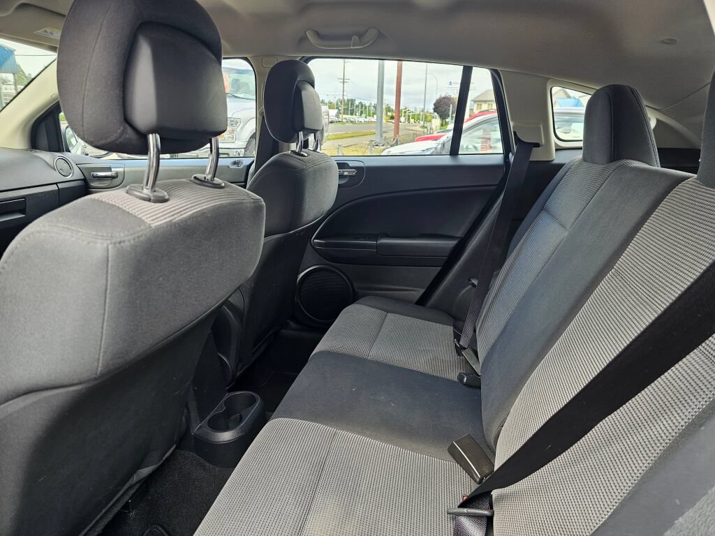 Used 2011 Dodge Caliber Mainstreet FWD image 20
