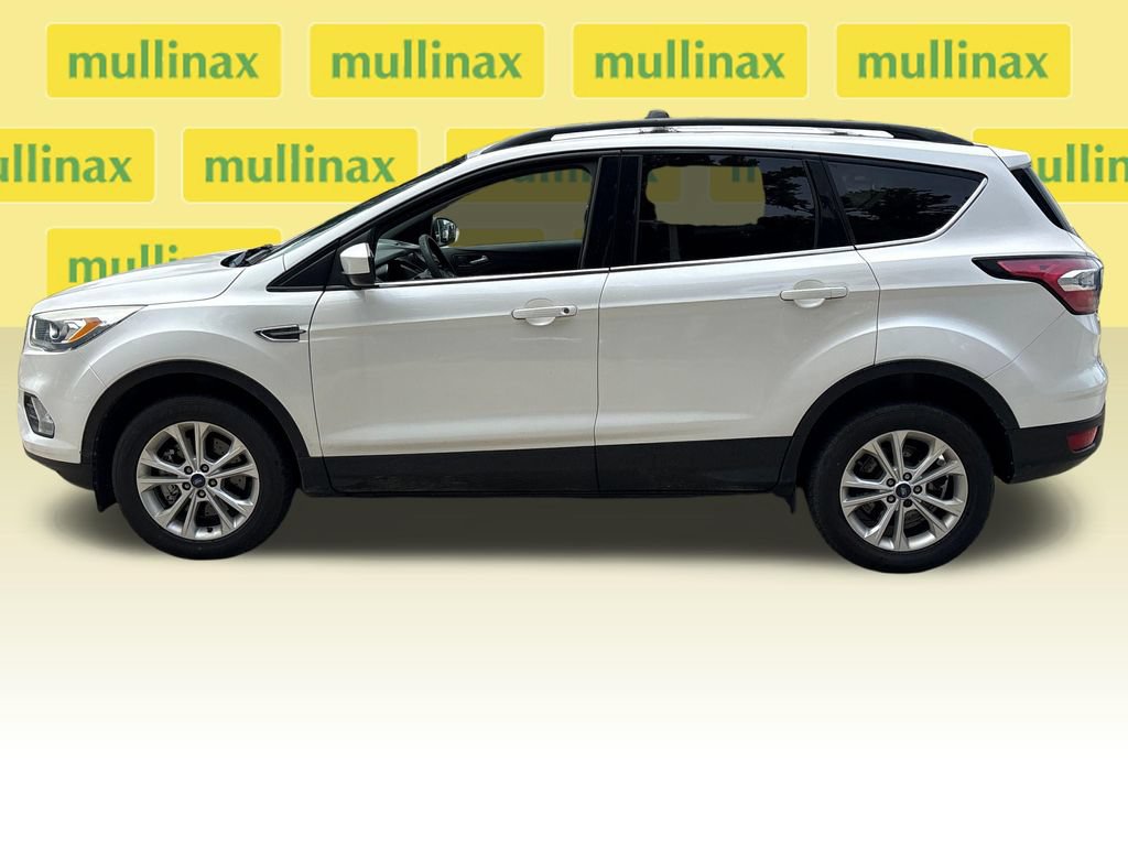 Used 2017 Ford Escape SE w/ Equipment Group 201A AWD/4WD image 11