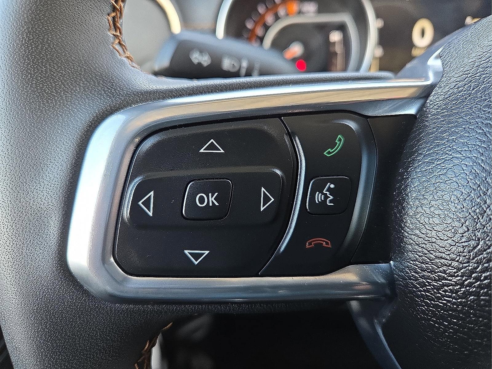 Used 2023 Jeep Gladiator Overland image 19