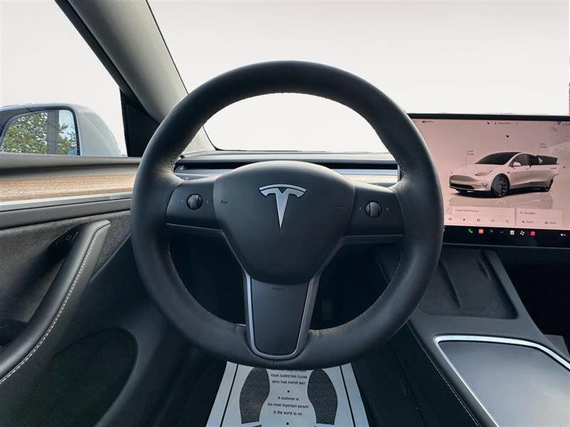 Used 2023 Tesla Model Y Long Range image 13