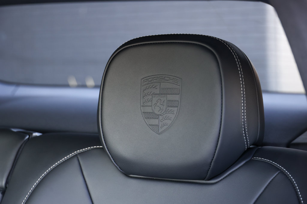 New 2026 Porsche Cayenne GTS AWD/4WD image 38
