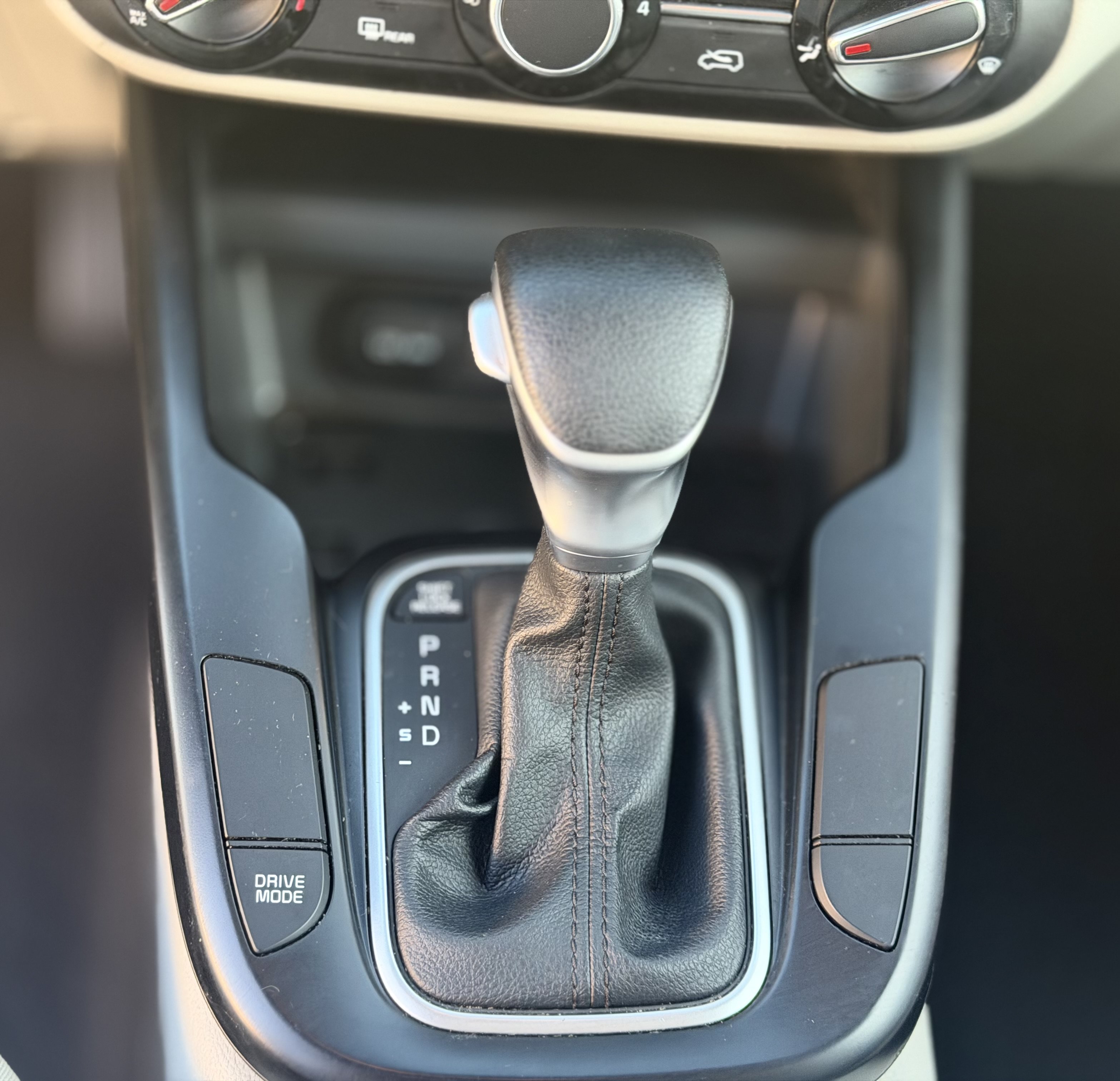 Used 2020 Kia Soul LX FWD image 23