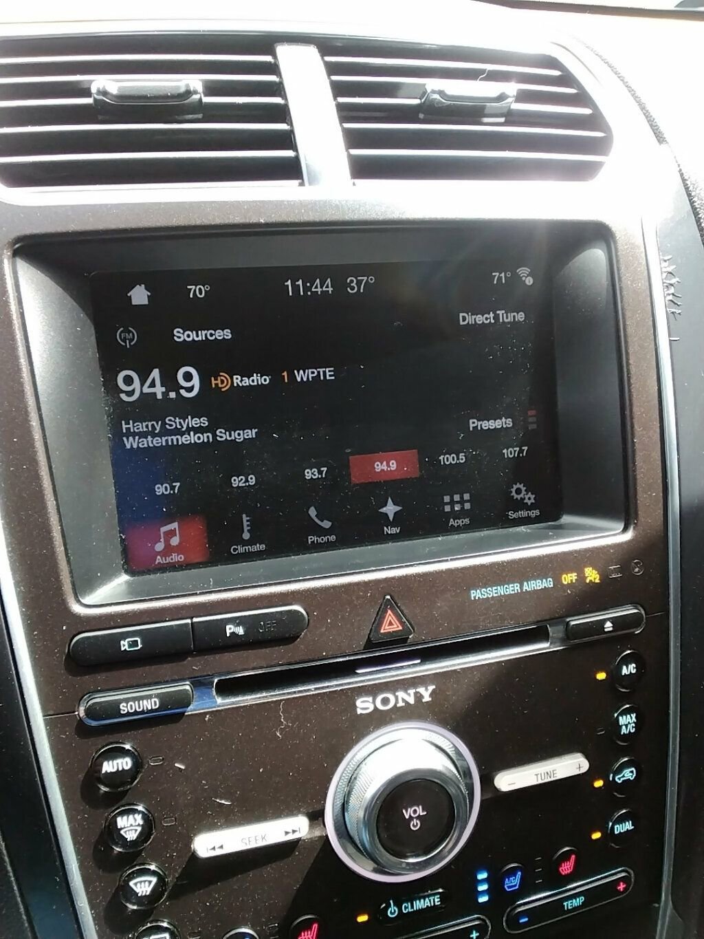 Used 2017 Ford Explorer Sport w/ Equipment Group 401A AWD/4WD image 27