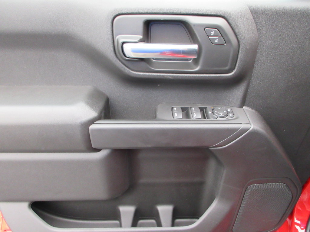 New 2026 Chevrolet Silverado 1500 Custom Trail Boss w/ LPO, Dark Essentials Package AWD/4WD image 24