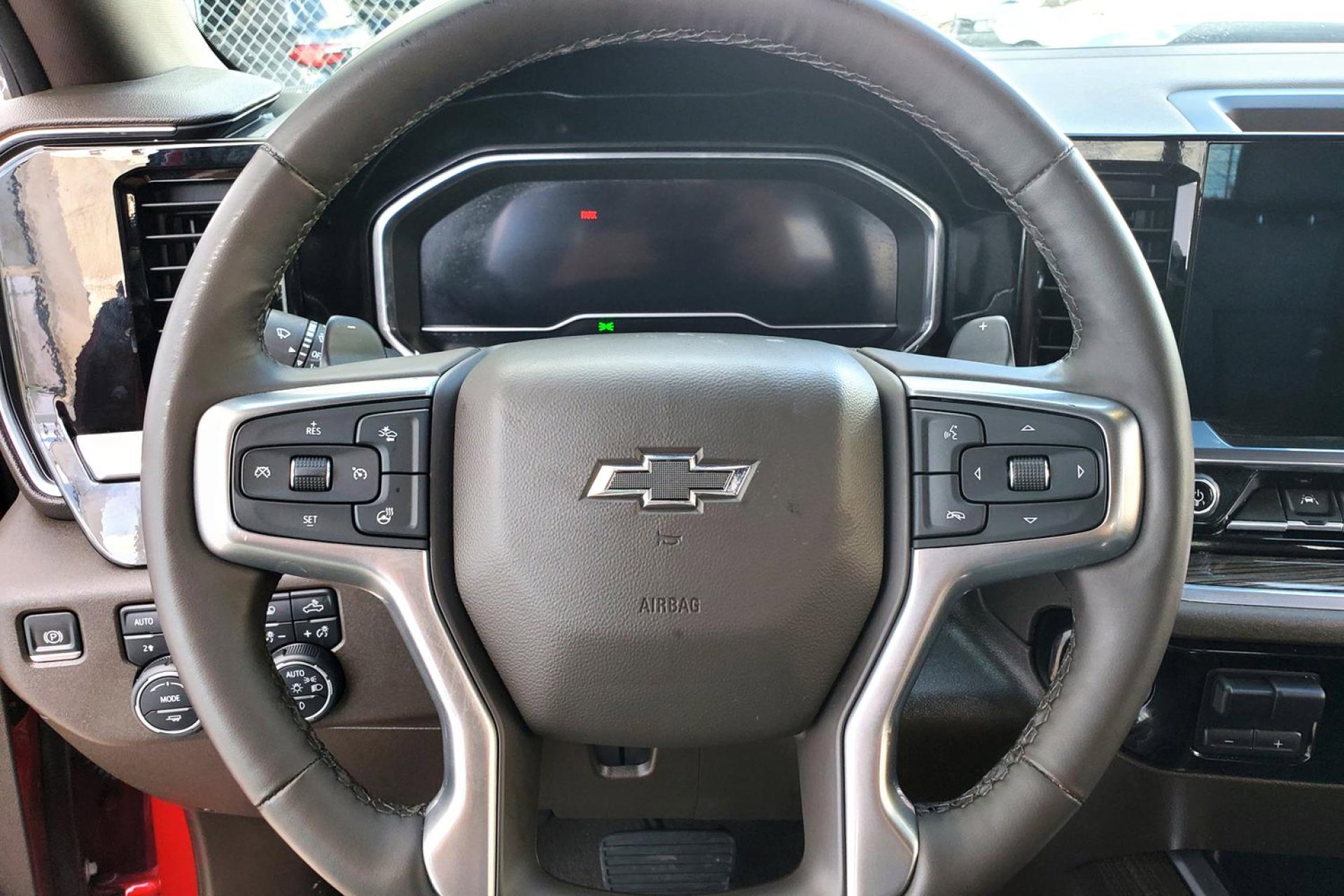 Used 2024 Chevrolet Silverado 1500 LT Trail Boss w/ LT Trail Boss Premium Package image 11