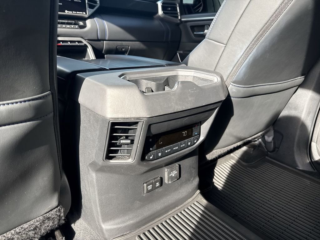 Used 2024 Toyota Sequoia Platinum AWD/4WD image 20