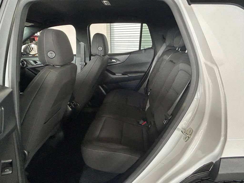 Used 2025 Chevrolet Equinox LT FWD image 43
