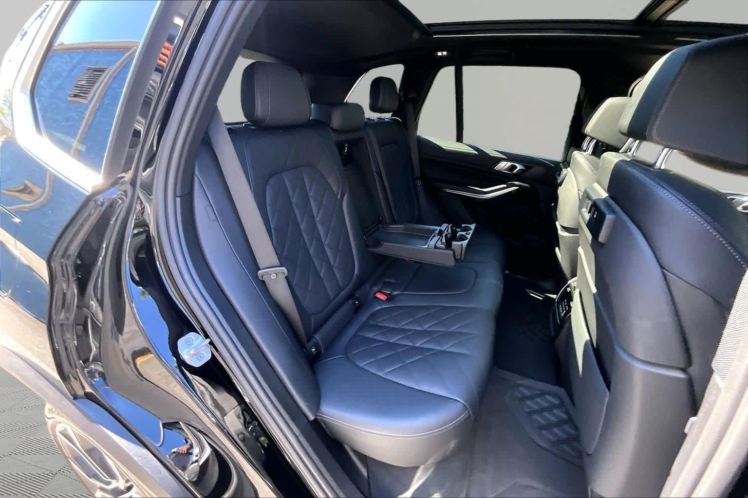 Used 2023 BMW X5 xDrive40i w/ Luxury Seating Package AWD/4WD image 20