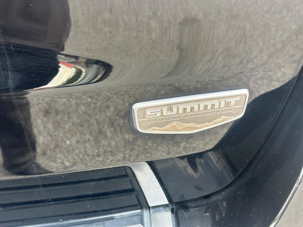 Used 2019 Jeep Grand Cherokee Summit w/ Platinum Series Group AWD/4WD image 9