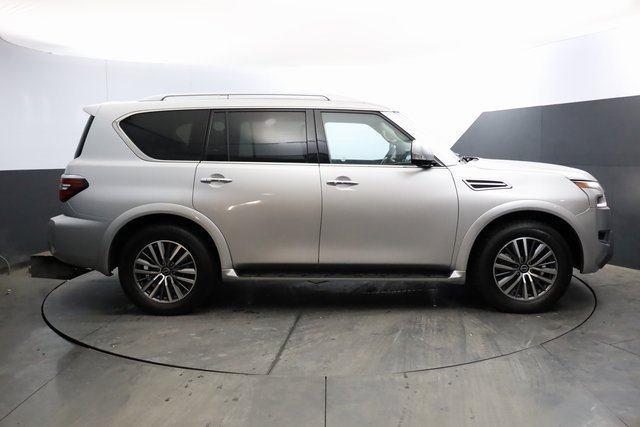 Used 2024 Nissan Armada SL image 4