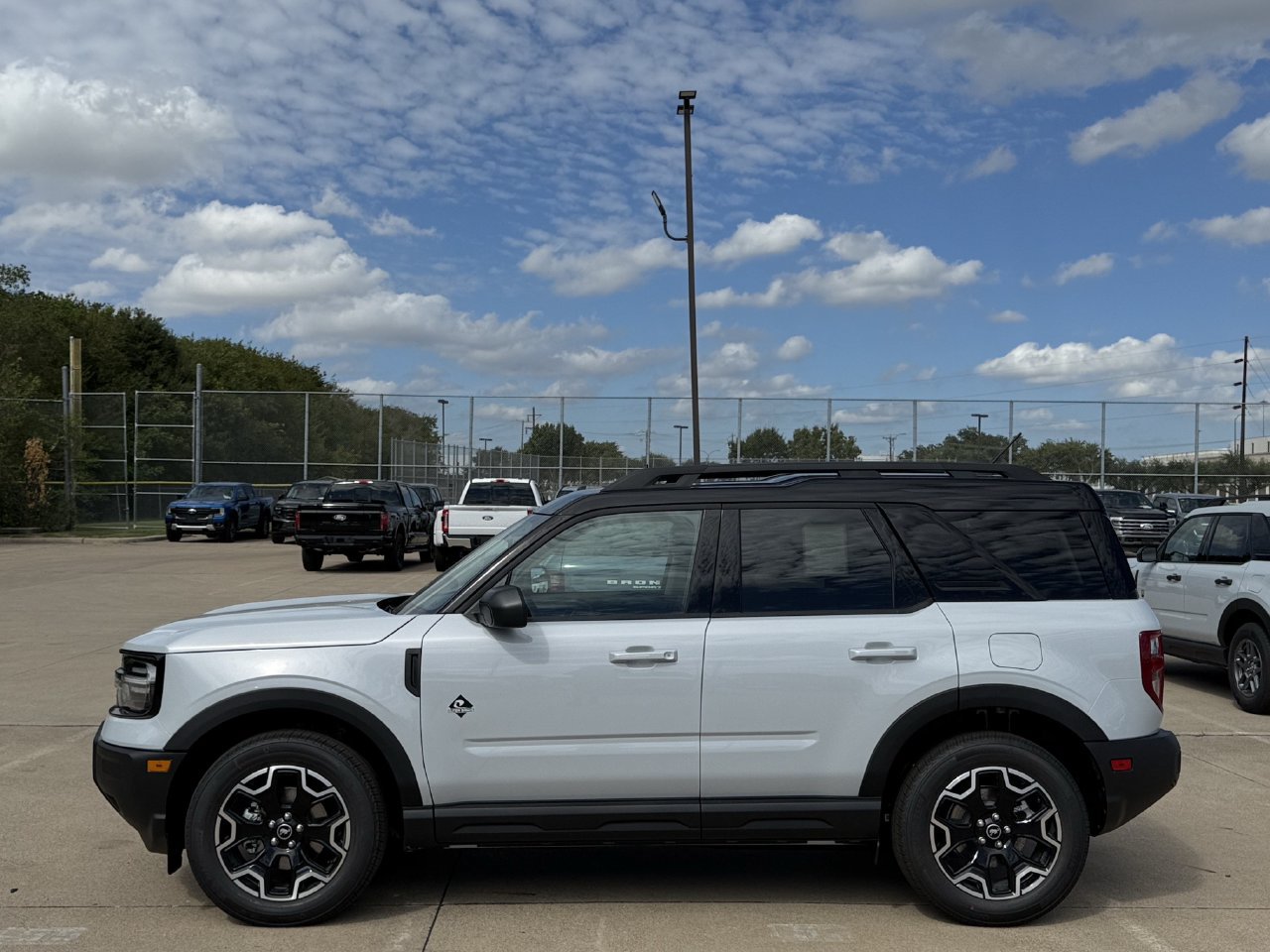 New 2026 Ford Bronco Sport Outer Banks AWD/4WD image 3