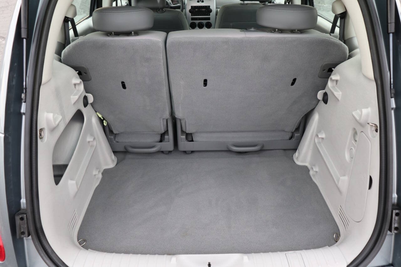 Used 2009 Chrysler PT Cruiser FWD image 30