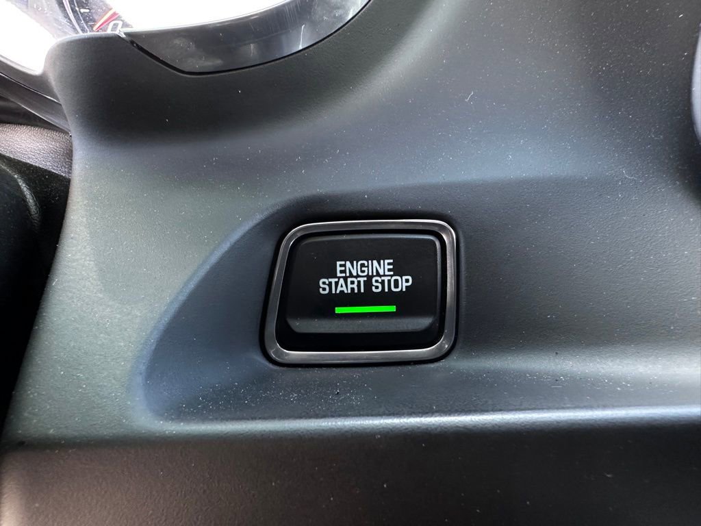 Certified 2021 Chevrolet Camaro LT RWD image 32