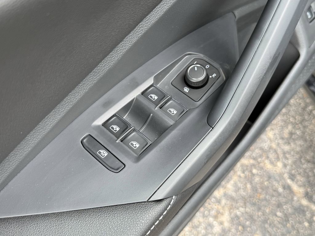 New 2026 Volkswagen Jetta SE FWD image 11