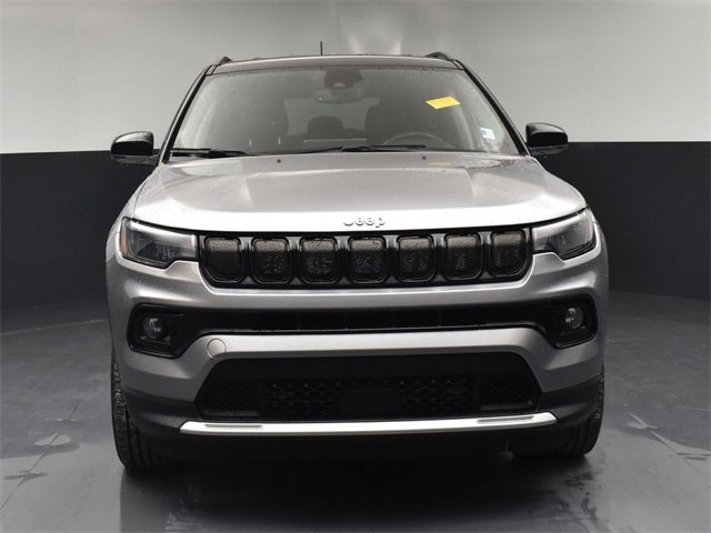 Used 2022 Jeep Compass Limited image 3