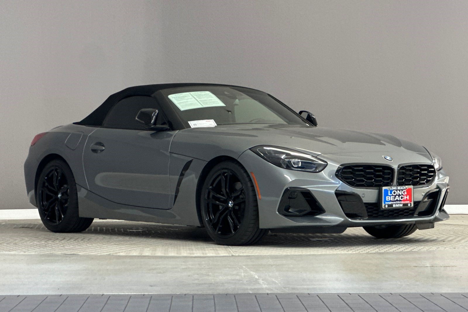 Certified 2024 BMW Z4 sDrive30i w/ Shadowloine Package RWD image 6
