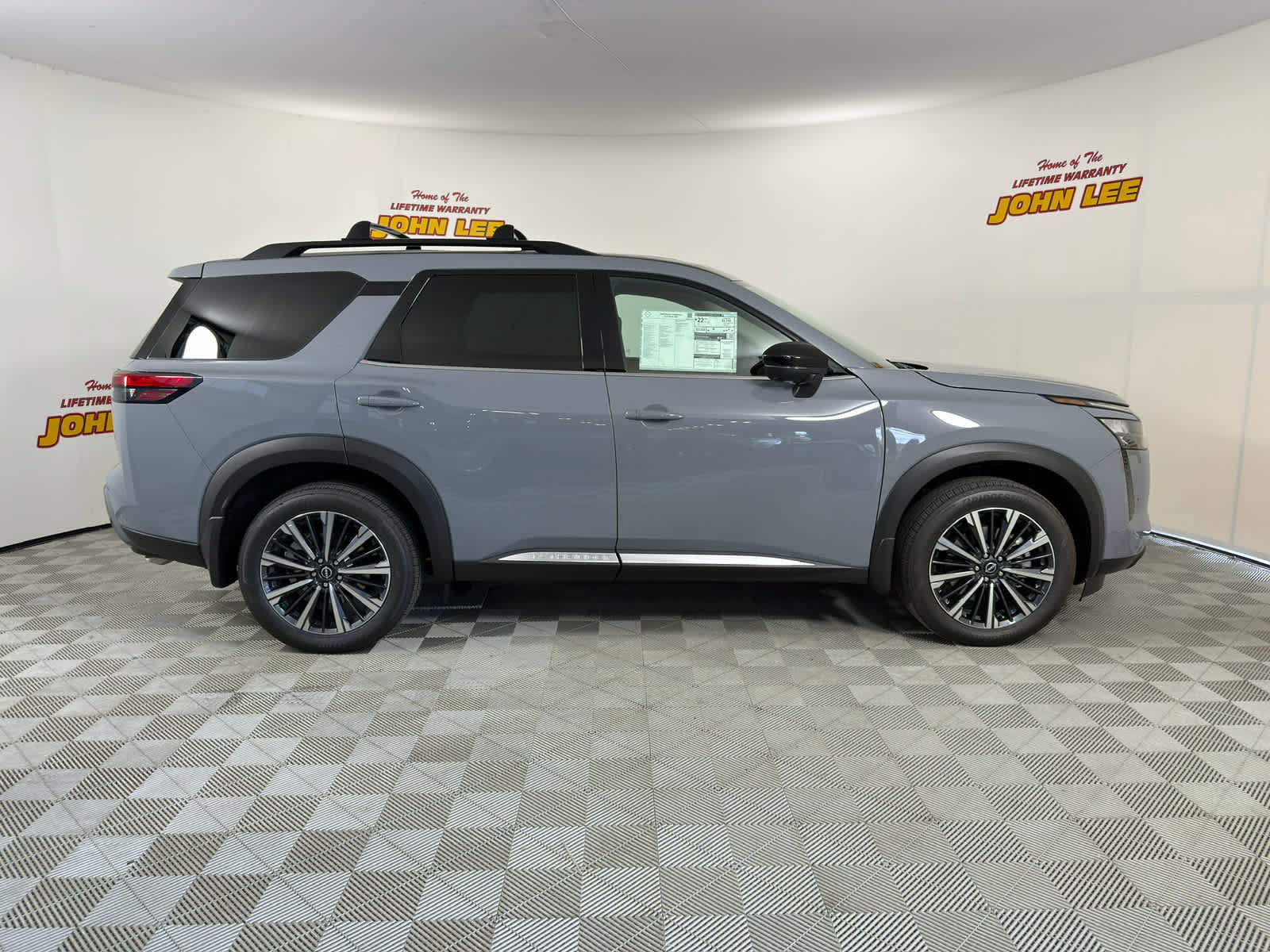 New 2026 Nissan Pathfinder Platinum AWD/4WD image 7