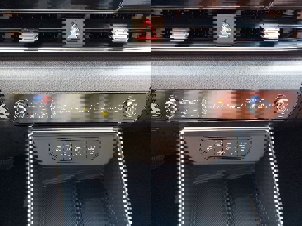 New 2026 Kia Carnival EX image 34