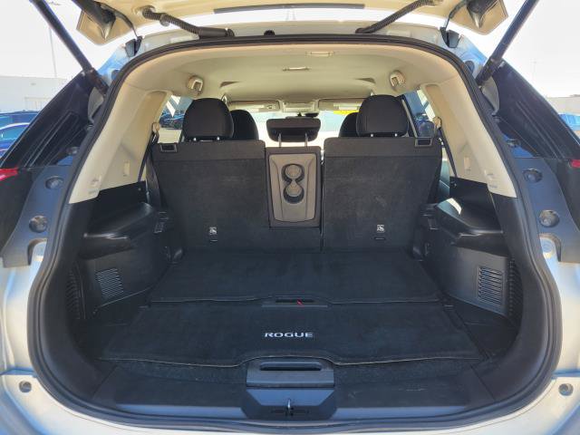 Used 2020 Nissan Rogue SV AWD/4WD image 7