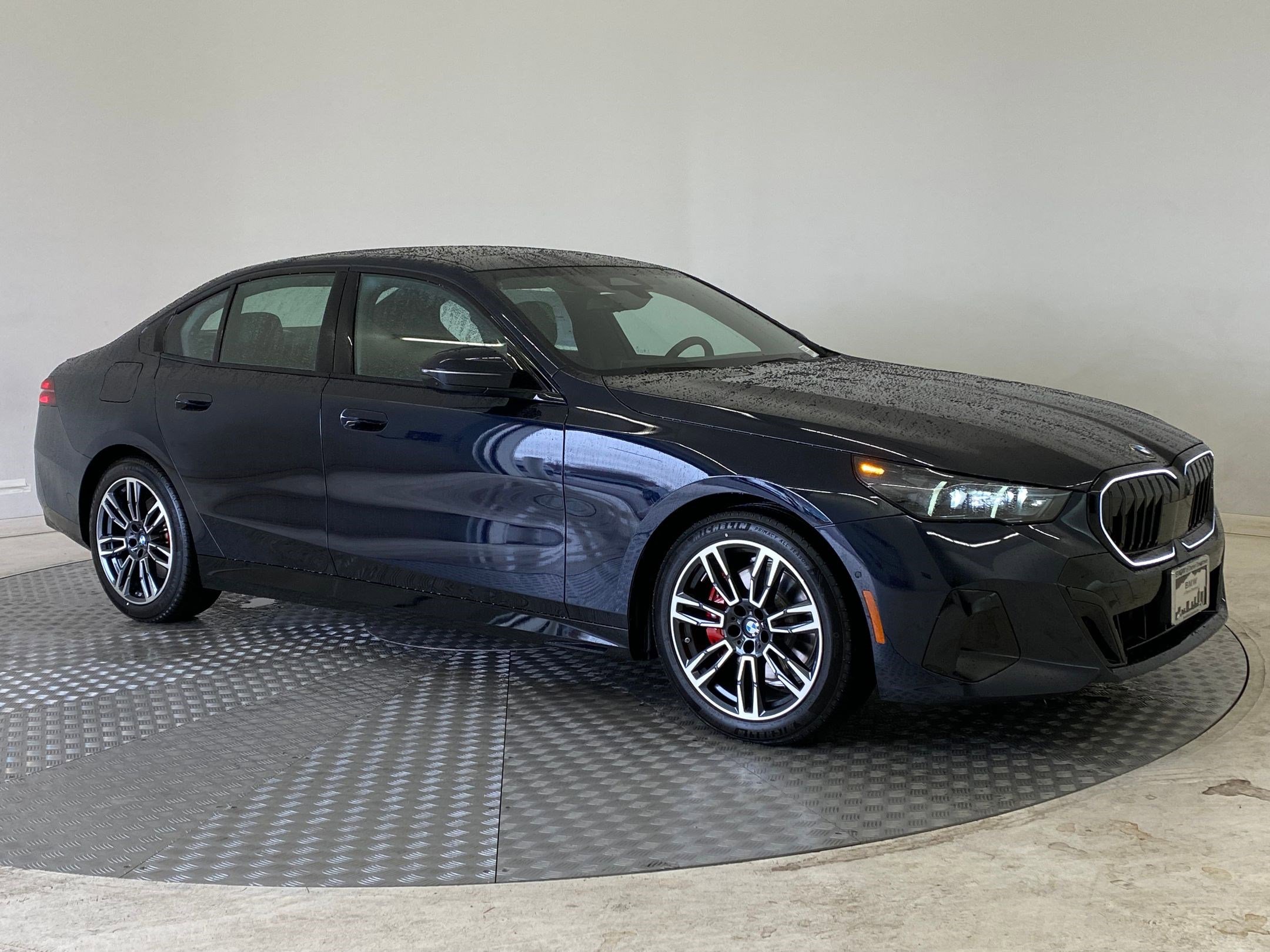 New 2026 BMW 530i xDrive w/ M Sport Package image 6
