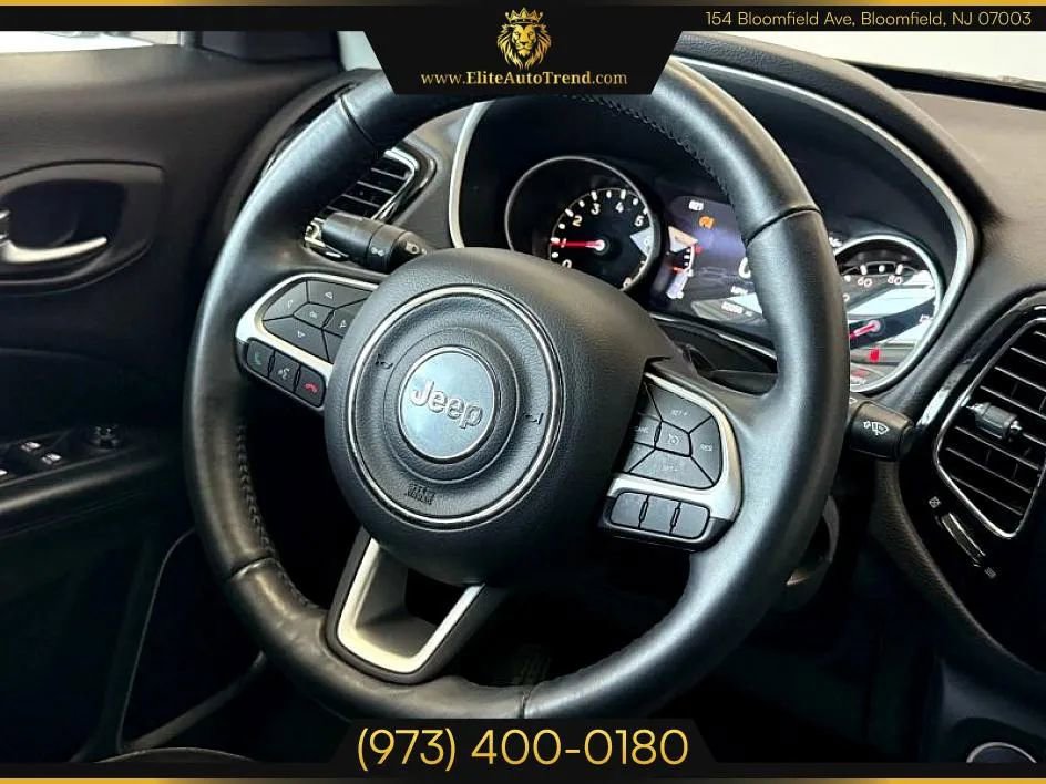 Used 2018 Jeep Compass Latitude w/ Popular Equipment Group image 11