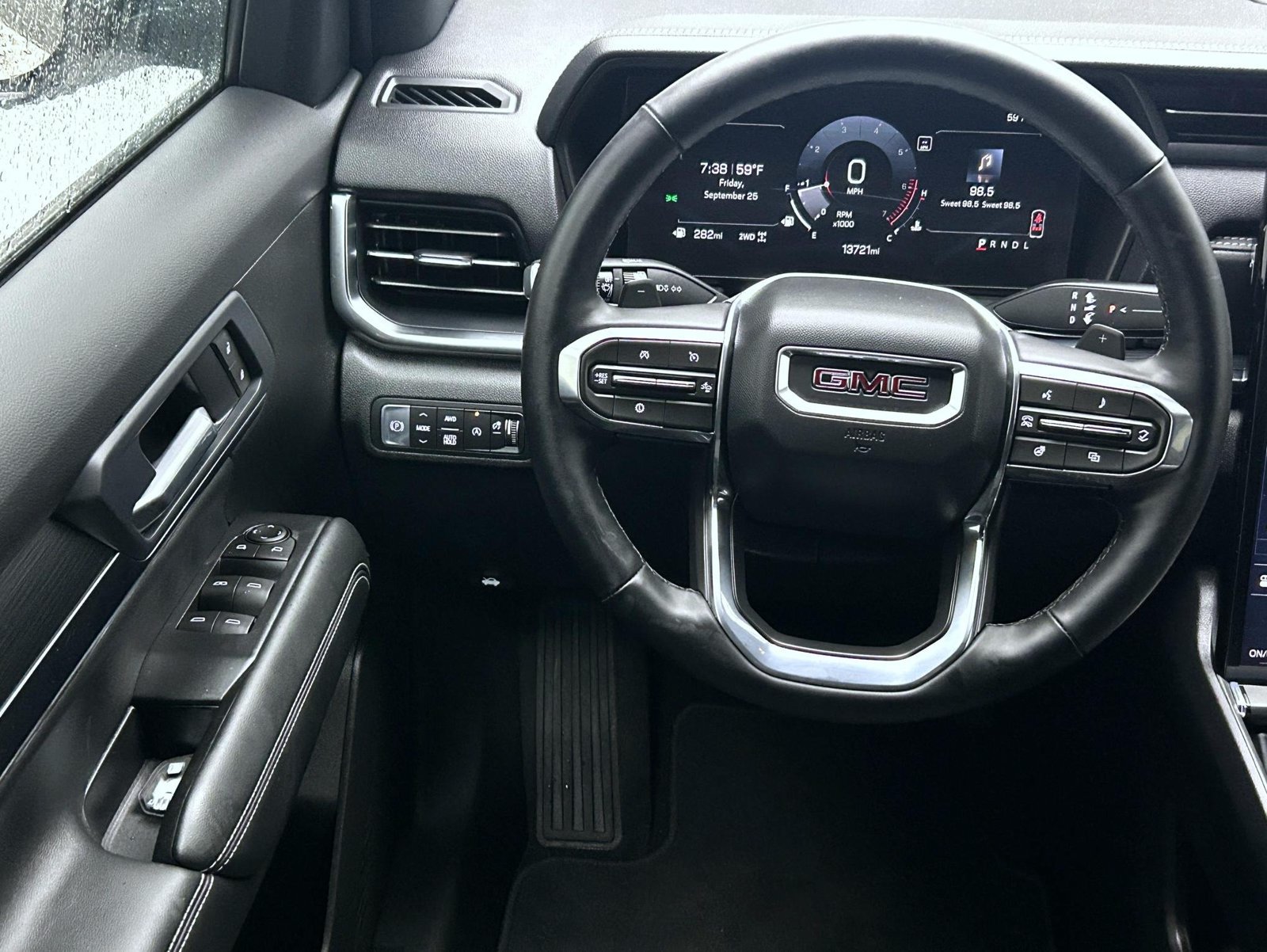 Used 2026 GMC Terrain Elevation AWD/4WD image 12
