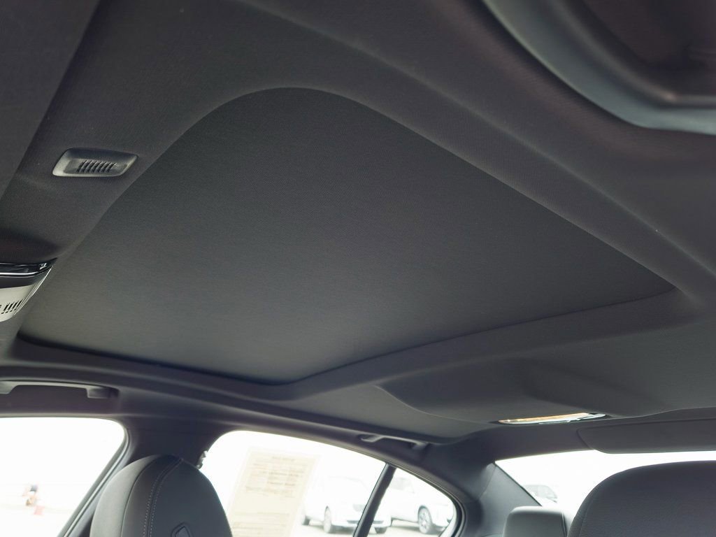 Used 2023 BMW 540i 540i w/ M Sport Package image 19