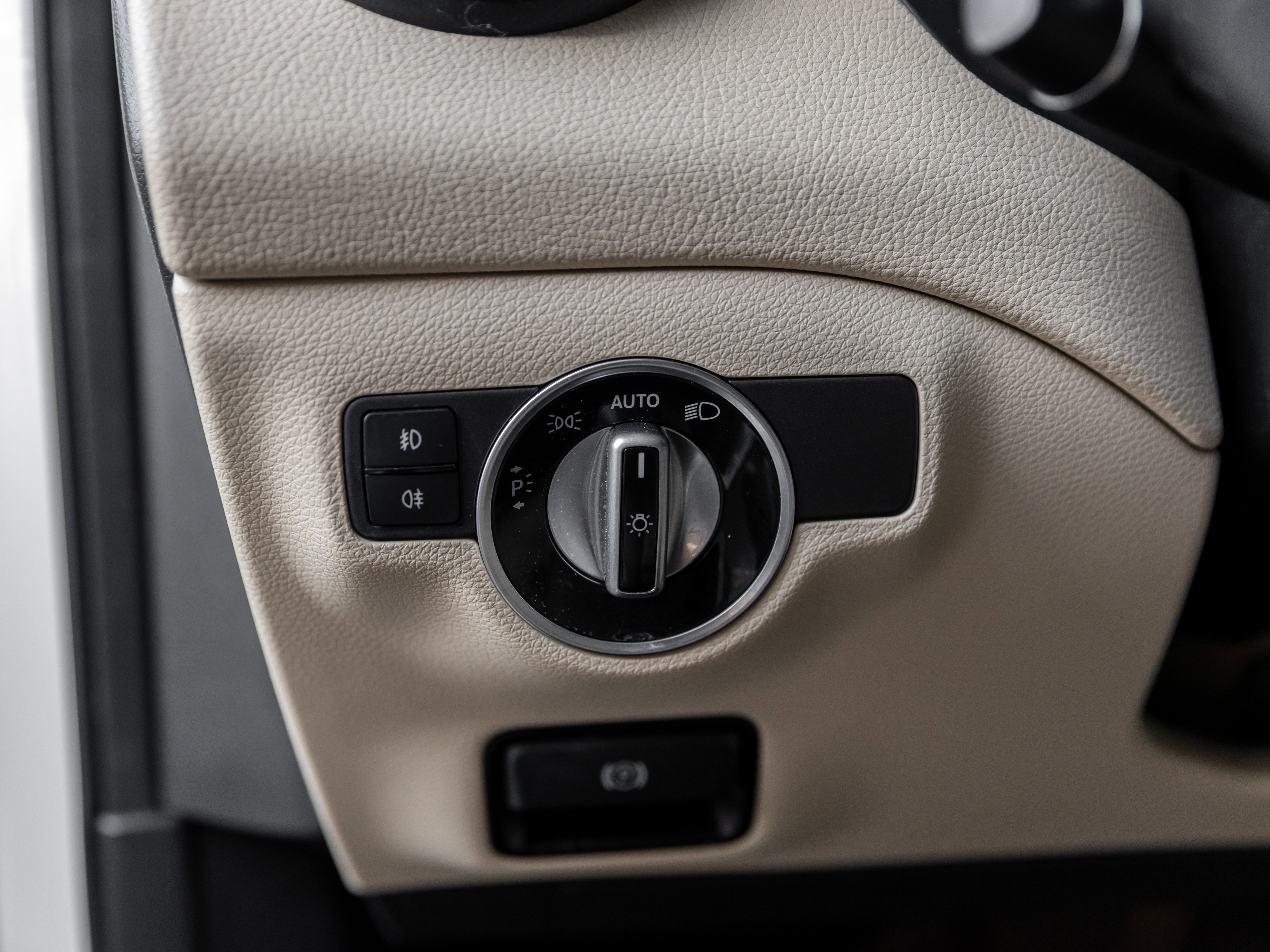 Used 2019 Mercedes-Benz GLA 250 4MATIC w/ Convenience Package image 68