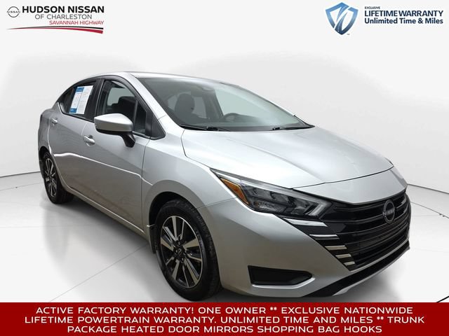 Used 2025 Nissan Versa SV w/ Trunk Package FWD image 1