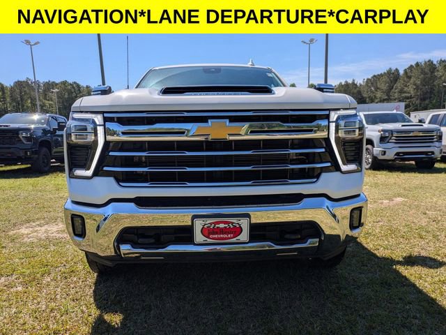 Used 2024 Chevrolet Silverado 2500 LTZ AWD/4WD image 6