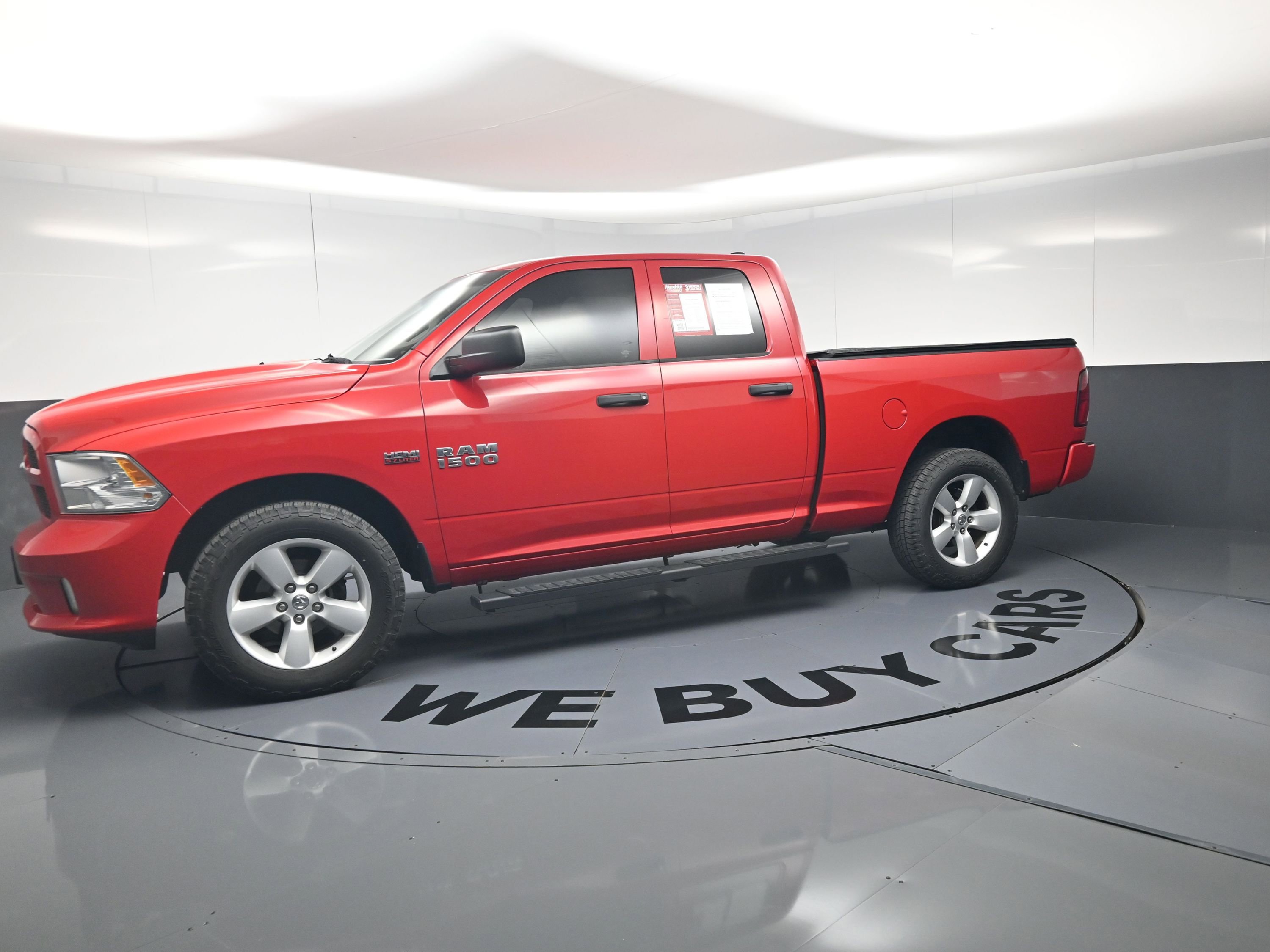 Used 2015 RAM 1500 Express RWD image 12