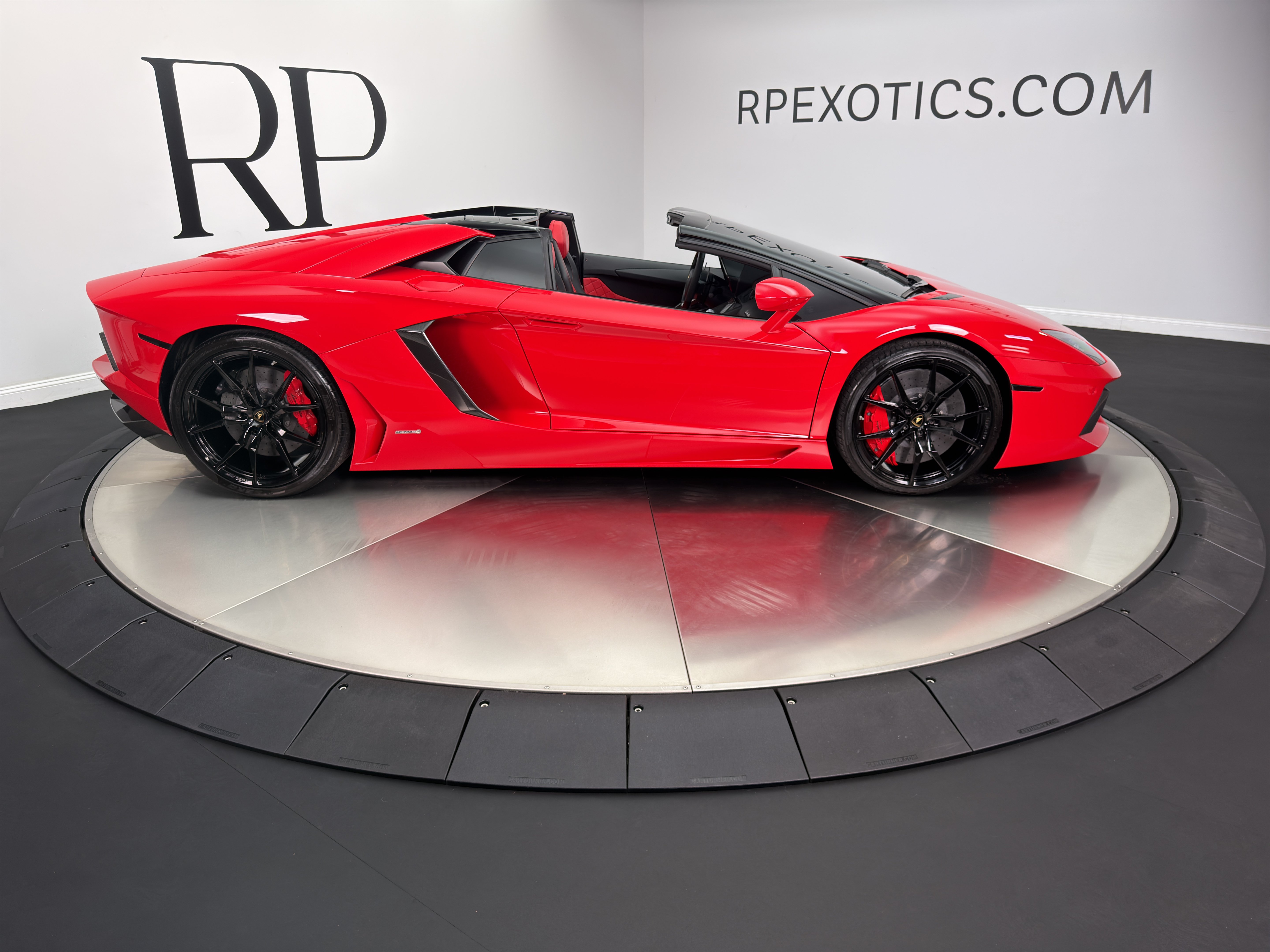 Used 2016 Lamborghini Aventador LP 700-4 AWD/4WD image 10
