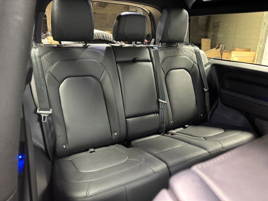 Used 2024 Land Rover Defender 90 V8 image 31
