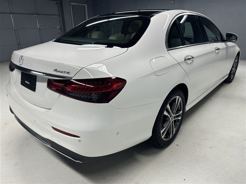 Used 2023 Mercedes-Benz E 350 4MATIC Sedan image 7