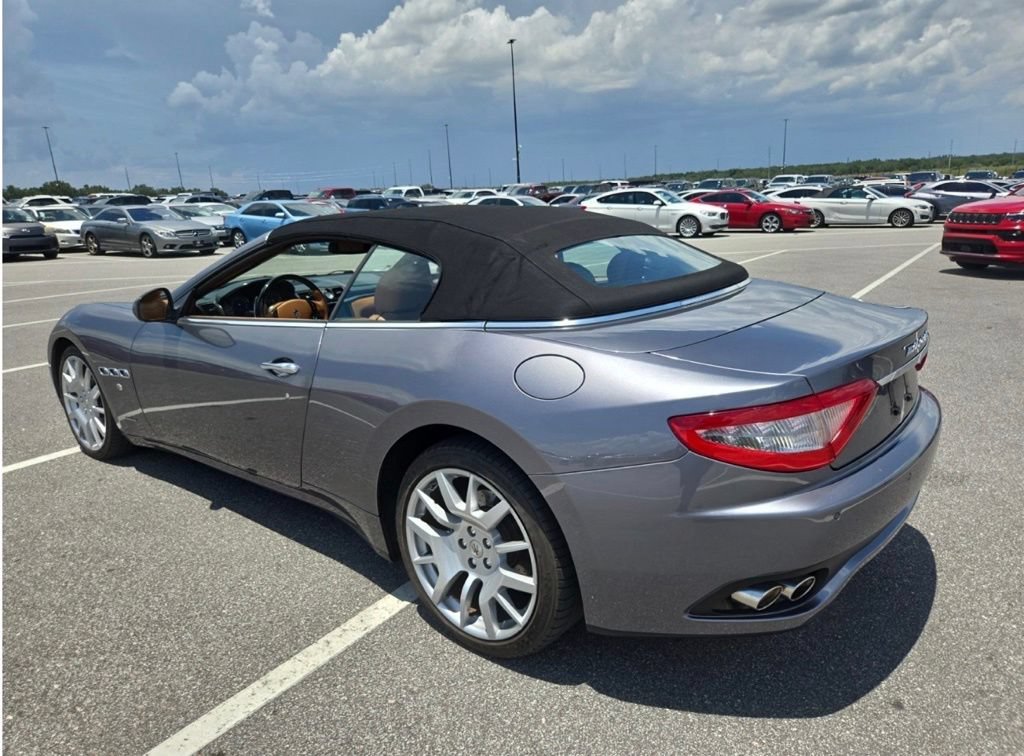 Used 2013 Maserati GranTurismo Convertible RWD image 3