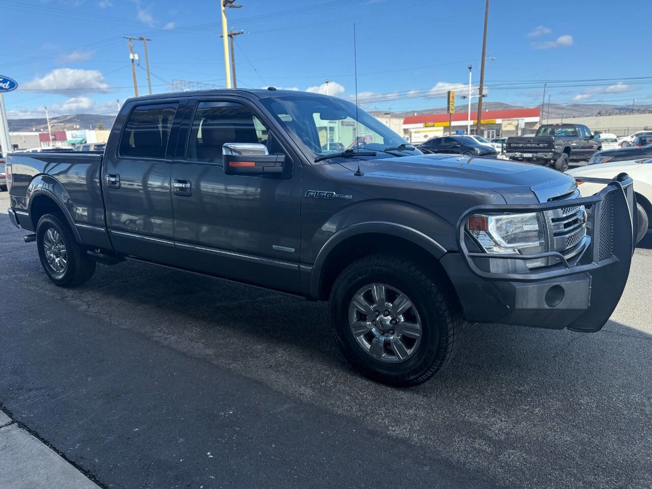 Used 2014 Ford F150 Platinum w/ Max Trailer Tow Package image 2