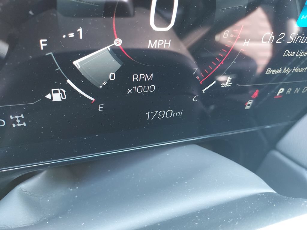 Used 2025 GMC Yukon XL AT4 Ultimate AWD/4WD image 19