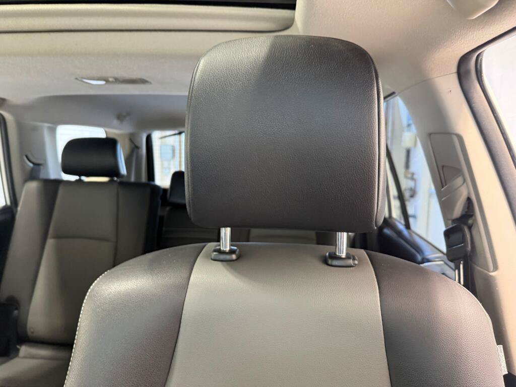 Used 2016 Toyota 4Runner SR5 Premium RWD image 19